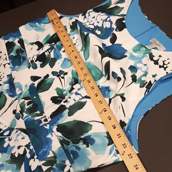 Dressbarn Sleeveless Floral Blue and White Dress - Picture 10 of 11